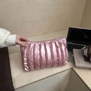 Borsa Pochette Trapuntata Metallizzata da Donna a Sbuffo a Pieghe Nuvola Moda Leggera Borsa a Mano con Cerniera per Feste Quotidiane