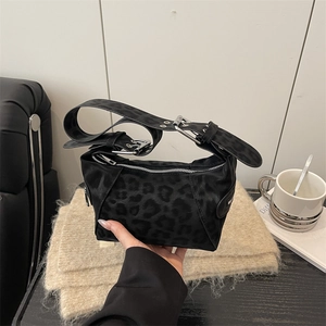 Retro black leopard print tote bag with silver buckle strap for women's daily commute