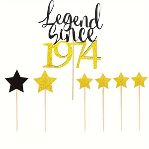 Détail de décoration de gâteau Legend Since 1974 avec étoiles dorées pour anniversaire