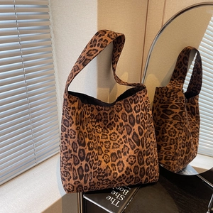 Fashion Leopard Print Suedette Tote Bag For Women Large Capacity Korean Style Casual Shoulder Handbag Soft Canvas Bag