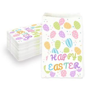 Detail von bunten Oster-Papiertüten mit gepunkteten Eiern und Happy Easter Schriftzug