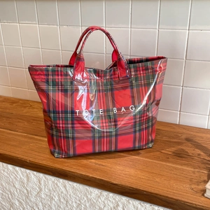 Large Capacity PVC Plaid Tote Bag For Women Waterproof Tartan Checkerboard Printed Handbag Leisure Commute Shoulder Bag