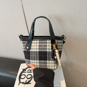 Vintage Plaid Woolen Tweed Bucket Tote Bag With PU Leather Handle And Wood Bead Tassel For Women Daily Commuting