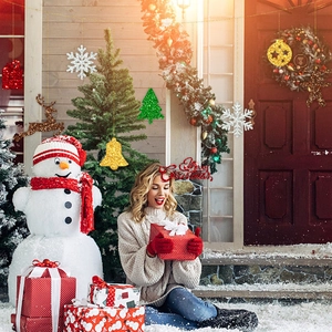 Décorations de Noël pailletées avec flocons, rennes et signes de Joyeux Noël