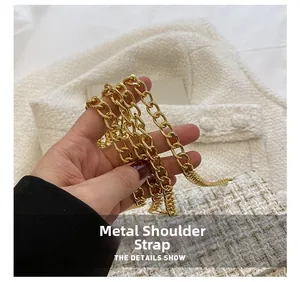 Detail of high-quality gold metal chain strap for women's vintage crossbody bag