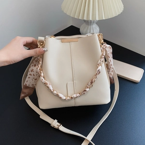 Fashion PU Leather Bucket Bag Women Vintage Shoulder Crossbody Purse With Satin Scarf Chain Handle Elegant