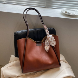 Retro brown large capacity tote bag with silk scarf decoration and black inner pouch