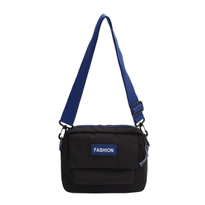 Bolso bandolera casual para hombre en negro y azul con correa ajustable y logo moda
