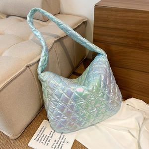 Holografische laserblaue gesteppte Beuteltasche mit breitem Schultergurt im Freizeitlook