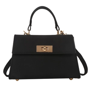 Borsa a mano trapezoidale nera minimalista con chiusura a rotazione dorata e ecopelle