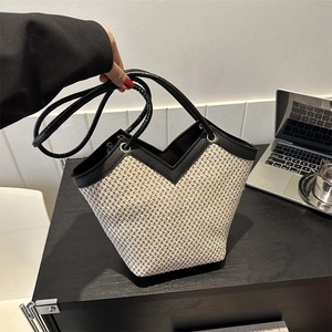 Sac Fourre-tout Tissé Mode Femme Ouverture en V Patchwork Cuir PU Sac à Bandoulière Été Plage Décontracté Sac à Main Voyage