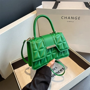 Borsa a Spalla Trapuntata in Pelle PU da Donna Borsa a Tracolla con Patta Geometrica Elegante Borsa a Mano con Fibbia in Metallo