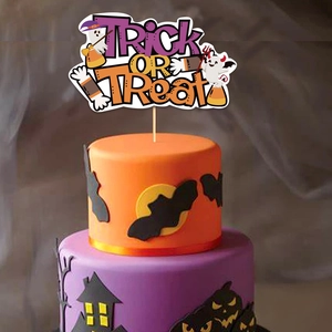 Décoration de gâteau d'Halloween Trick or Treat avec fantômes et chauves-souris