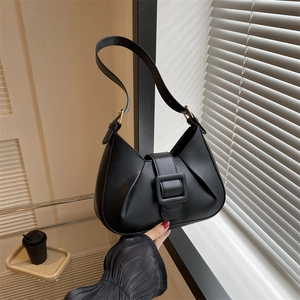 Women Minimalist PU Leather Pleated Underarm Bag Elegant Shoulder Bag With Large Square Buckle Stylish Hobo Bag For Daily Life