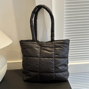 Borsa Tote Trapuntata da Donna Grande Capacità in Nylon Imbottita Borsa a Tracolla Morbida Tinta Unita Casual Invernale
