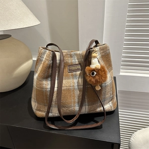 Γυναικεία Vintage Καρό Τσάντα Tote Μεγάλης Χωρητικότητας Μάλλινη Τσάντα Ώμου Με Λούτρινο Μπρελόκ Ρετρό Τσάντα Χειρός Casual