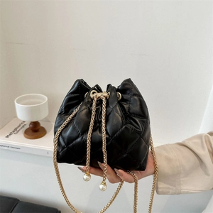 Women Mini Bucket Bag PU Leather Diamond Quilted Crossbody Bag With Gold Chain And Artificial Pearl Decoration Versatile Fashion Pouch