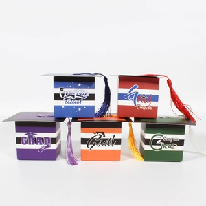 Caja de Caramelos con Forma de Birrete Caja de Regalo de Cartón Rayado con Borla Diseño Congrats Grad para Fiesta de Graduación