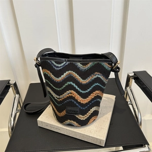 Women Bucket Bag Wave Pattern Knitted Embroidery Contrast Color Small Crossbody Shoulder Bag For Daily Casual Fashion