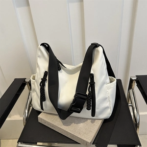 Sac Fourre-Tout en Nylon Grande Capacité pour Femmes Casual Multi-Poches Sac à Épaule Minimaliste Urbain Sac Bandoulière Imperméable