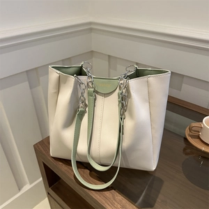 Large Capacity PU Leather Color Block Tote Bag For Women Fashion Stitched Top Handle Shoulder Bag With Pendant Handbag