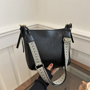 Sac Fourre-tout Vintage en Cuir PU pour Femmes Avec Large Bandoulière Tissée Géométrique Sac à Épaule Rétro Main Mode