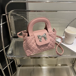 Women Quilted PU Leather Shoulder Bag Fashion Rhomboid Handbag With Metal Bowknot Magnetic Clasp Crossbody Bag Ladies Gift