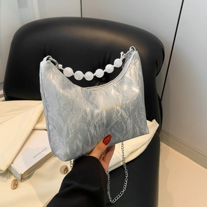 Borsa a Tracolla da Donna in PU Increspato con Perle e Catena in Metallo Borsa a Mezzaluna a Tracolla per Uso Quotidiano