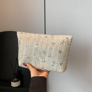 Flower Embroidered Clutch Bag For Women Straw Woven Handheld Makeup Bag Large Capacity Versatile Zipper Small Square Purse