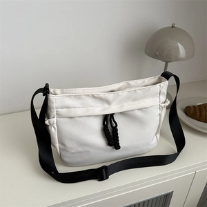 Sac Fourre-tout en Tissu Oxford de Nylon de Grande Capacité Sac à Bandoulière Léger Avec Cordon De Serrage Pour Femmes Voyage Décontracté