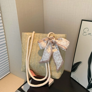 Sac Cabas en Paille Tissé pour Femme Avec Foulard Imprimé Cœur Grande Capacité pour Plage et Vacances Été Sac à Main Épaule