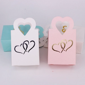 Mini boîtes à bonbons style européen avec poignées en cœur et motifs argentés