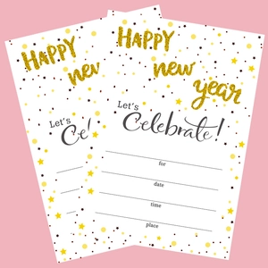 Detailansicht der Neujahrsparty-Einladungen mit glitzerndem Goldtext und ausfüllbaren Feldern