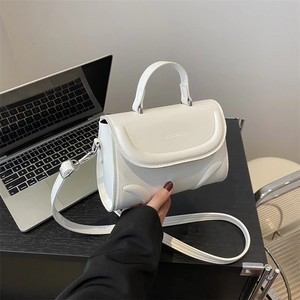 Modische PU Leder Kleine Quadratische Umhängetasche Für Damen Einfarbige Handtasche Mit Griff Und Verstellbarem Schultergurt