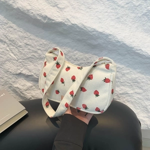 Sac sous le bras en velours côtelé avec imprimé fraise pour femme Décontracté Mignon Petit sac à bandoulière Fermeture éclair