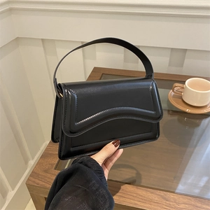Women Solid Color PU Leather Handbag Wavy Trim Quilted Shoulder Bag Fashion Minimalist Small Square Crossbody Bag For Daily Use
