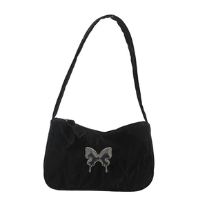 Sac sous le bras plissé noir chic avec fermoir papillon argenté pour femmes élégantes