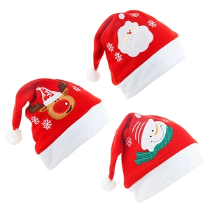 Klassische Rot Weiße Weihnachtsmütze Plüsch Gebürsteter Stoff Karikatur Weihnachtsmann Schneemann Rentier Stickerei Festliche Party Dekoration Kostüm Kappe Zubehör