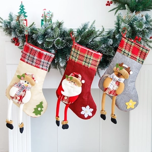 Grandes Chaussettes de Noël en Toile Écossaise Avec Figurines 3D Jambes Longues Père Noël Bonhomme de Neige Renne