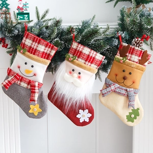 Chaussette de Noël en Lin Flanelle Sac Cadeau Ornement Suspendu Pour Décoration de Fête Vacances Style Père Noël Bonhomme de Neige Renne