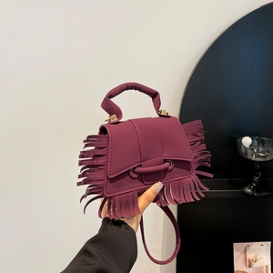 Sac à Épaule Femme Élégant à Franges et Glands en Cuir PU Petit Sac Bandoulière à Rabat Couleur Unie Main Décontracté Réglable