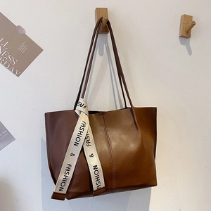 Sac Cabas Femme Grande Capacité en Cuir PU Sac à Épaule Pendulaire Minimaliste Avec Décoration de Ruban de Mode Sac