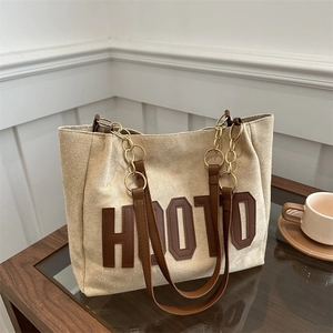 Borsa Tote da Donna di Grande Capacità in Nylon Effetto Camoscio Con Patch a Lettere Borsa a Tracolla Retro Per Scuola Pendolarismo