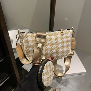 Houndstooth pattern two-piece shoulder bag set with adjustable nylon strap and coin purse