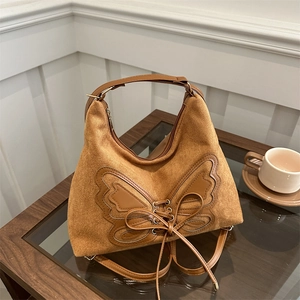 Borsa hobo marrone retrò capiente con trama in pelle scamosciata e applicazione farfalla
