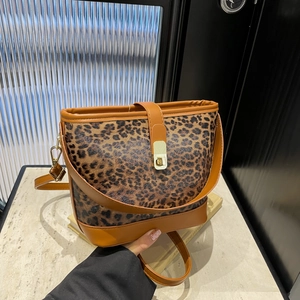 Fashion Leopard Print Women Bucket Bag Microfiber Leather Patchwork Crossbody Bag With Metal Buckle Adjustable Shoulder Strap Handbag
