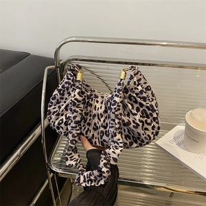 Fashionable leopard print pleated crescent bag with luxury gold hardware for women
