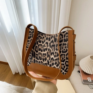 Vintage Leopard Print PU Leather Tote Bag Large Capacity Women Shoulder Hobo Bag Fashion Casual Handbag For Commuting Daily