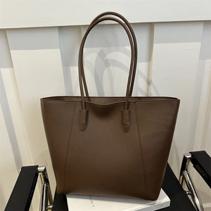Grand Sac Cabas en Cuir PU pour Femmes Minimaliste Urbain Navettage Sac à Épaule Texture Grainée Couleur Unie Main