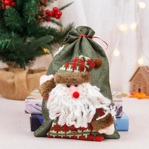 Sacchetto regalo di Natale in juta verde con decorazione Babbo Natale in peluche 3D